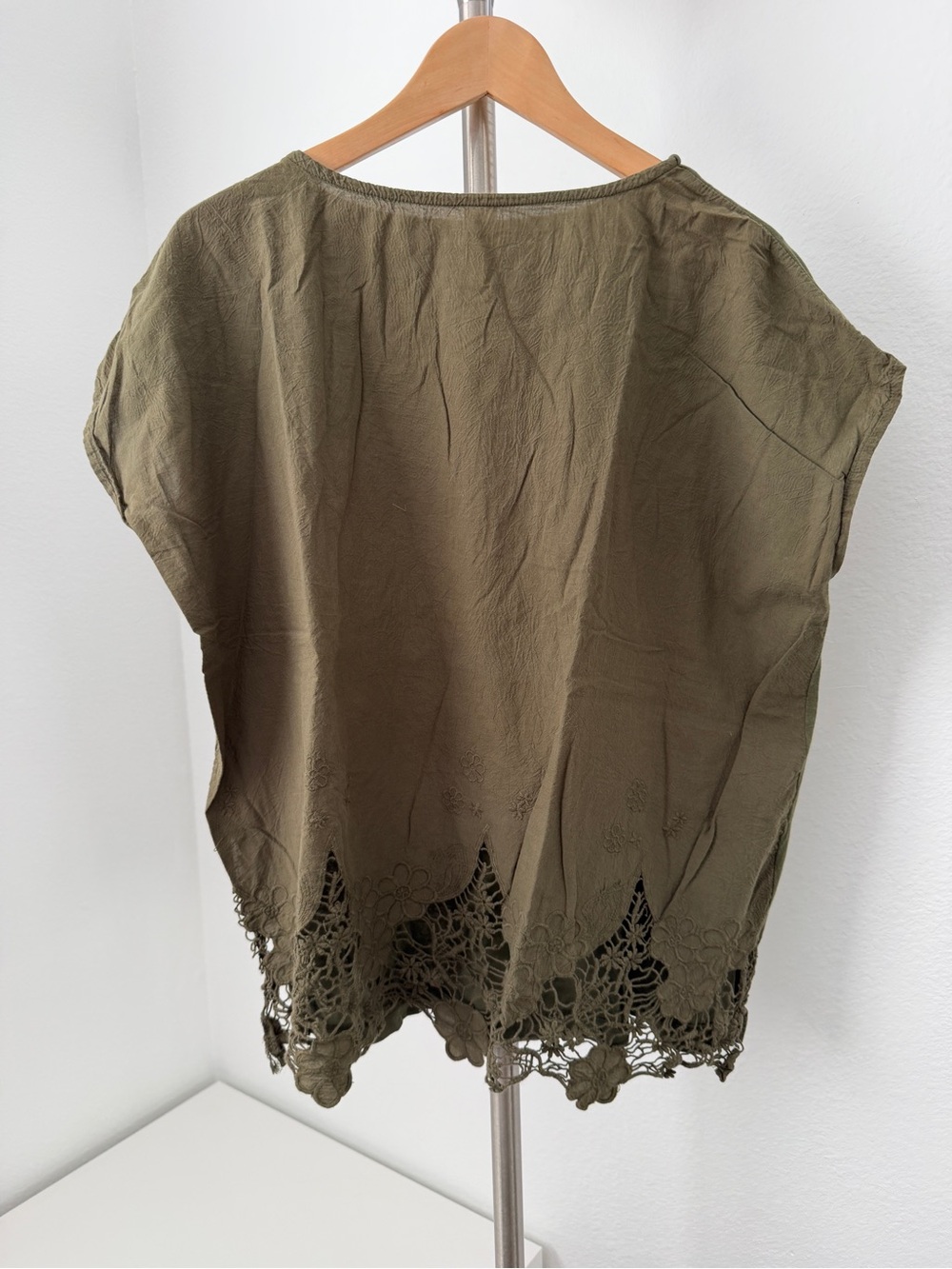 Olive Crochet-Hem Short Sleeve Tunic Top - Women